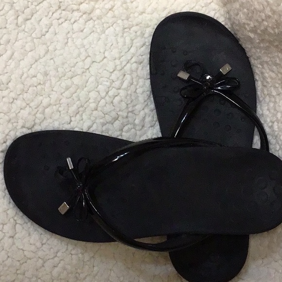 VIONIC BELLA BLK PATENT BOW ORTHO 7 - Picture 2 of 8